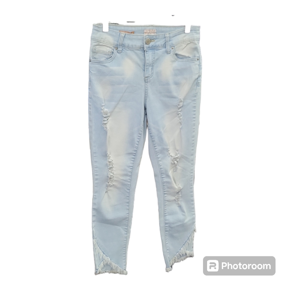 Elite Blue jeans |Size 3/4 | Distressed light blue